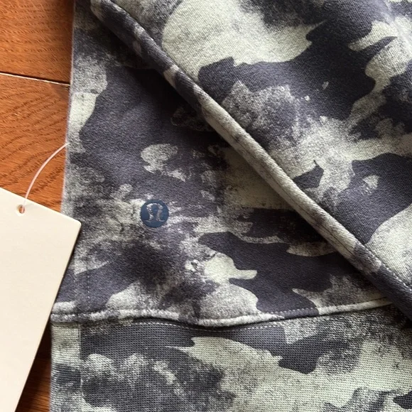 💙LULULEMON LOUNGEFUL CROPPED HOODIE/JACKET-HERITAGE CAMO WASH BLUE MULTI-14💙 - Picture 7 of 13